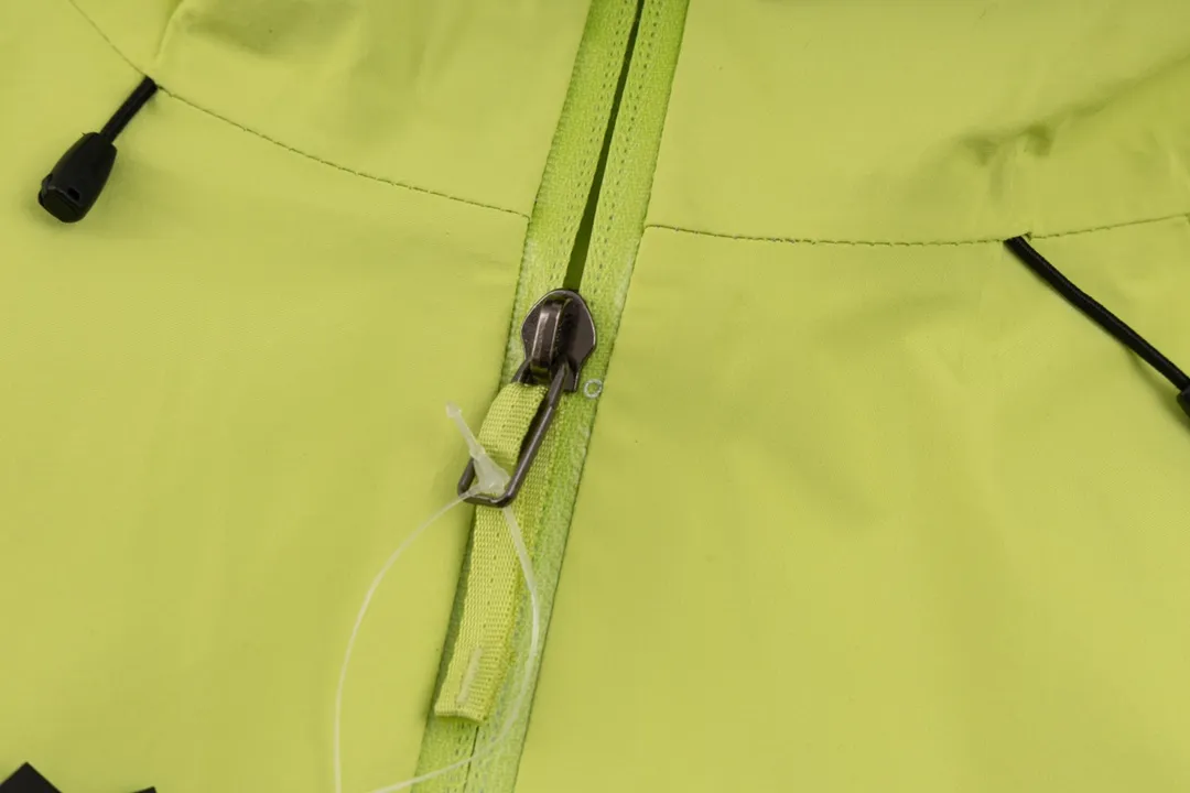 【 】 Hot Sale Arc'teryx Beta LT 26844 Gore-tex ， ， Factory ， ！ bluesign@ N 13LGORE-TEX ， Wear-Resistant， 、 Breathable， ， 20000 Breathable 10000 E 3D ， 3D ， ， ， Authentic YKK ， ， ， ， ， Factory ， ， ， ， 。 ， ， ，Lightweight ， Series ， Quality ！